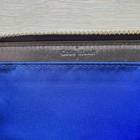 Cole Haan Metallic Bronze Leather Wristlet. perfect condition - Picture 7 of 7